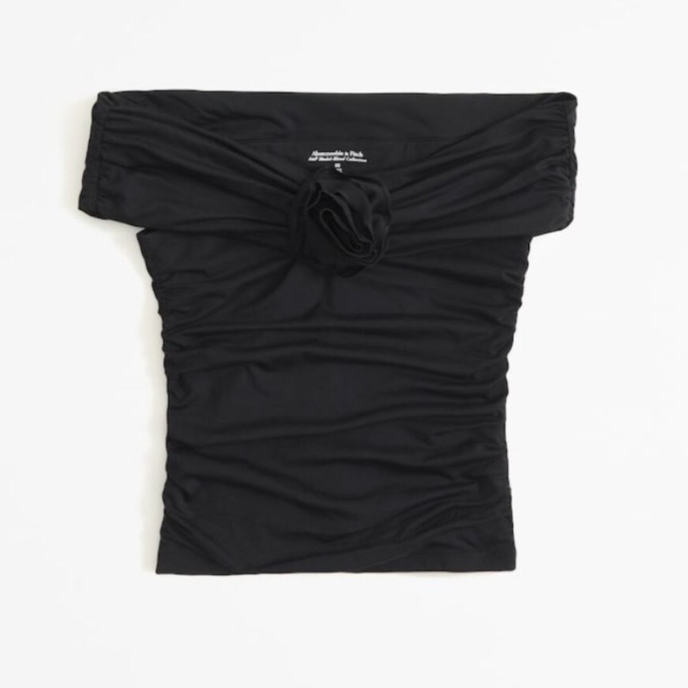 Abercrombie rosette black off should fold over top